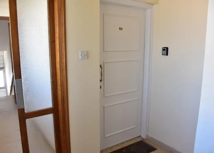 Kolonaki Seaview Apartamento Lárnaca